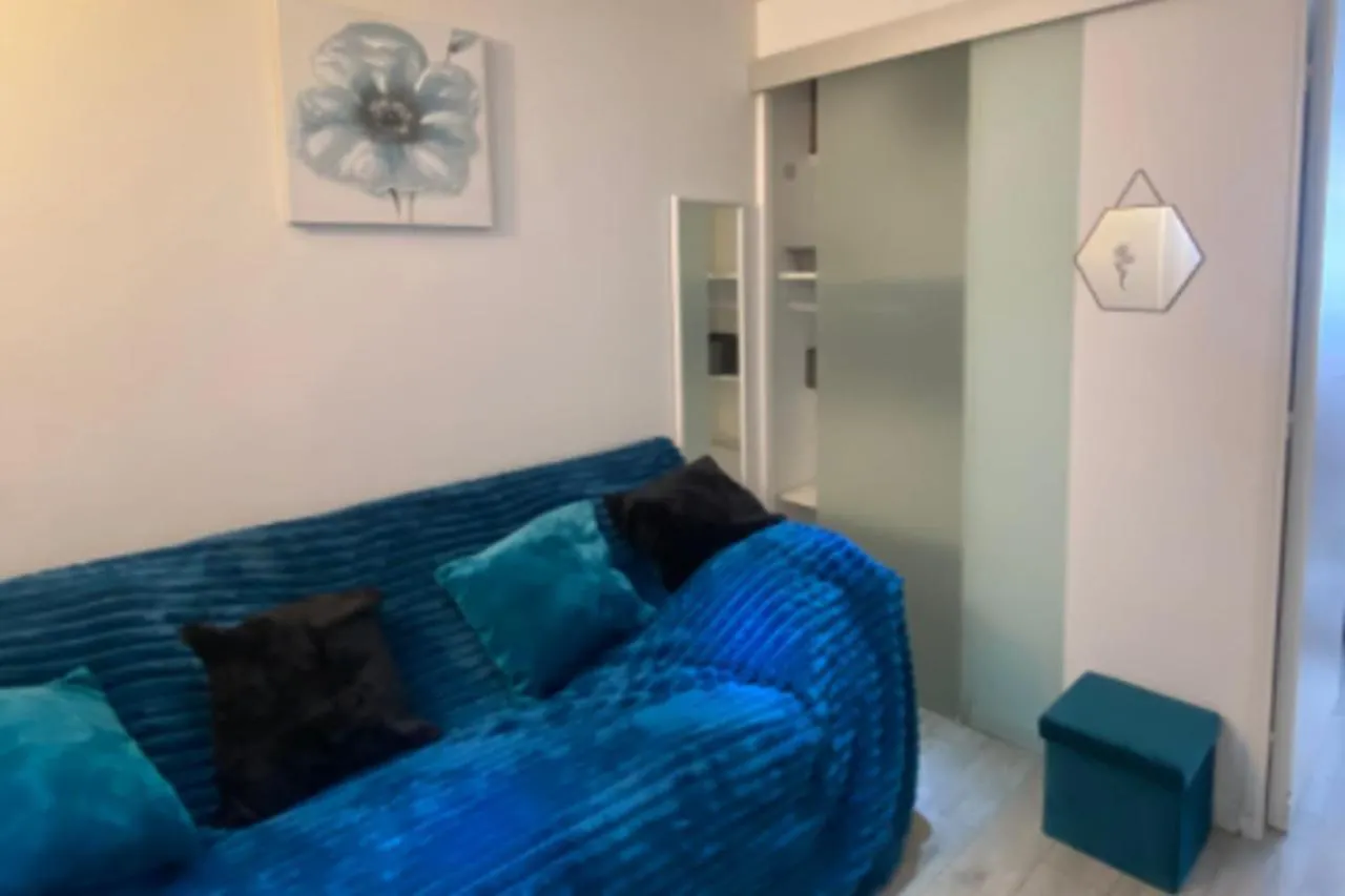 Apartment Studio At 200M From Beach Residence With Pool Cannes