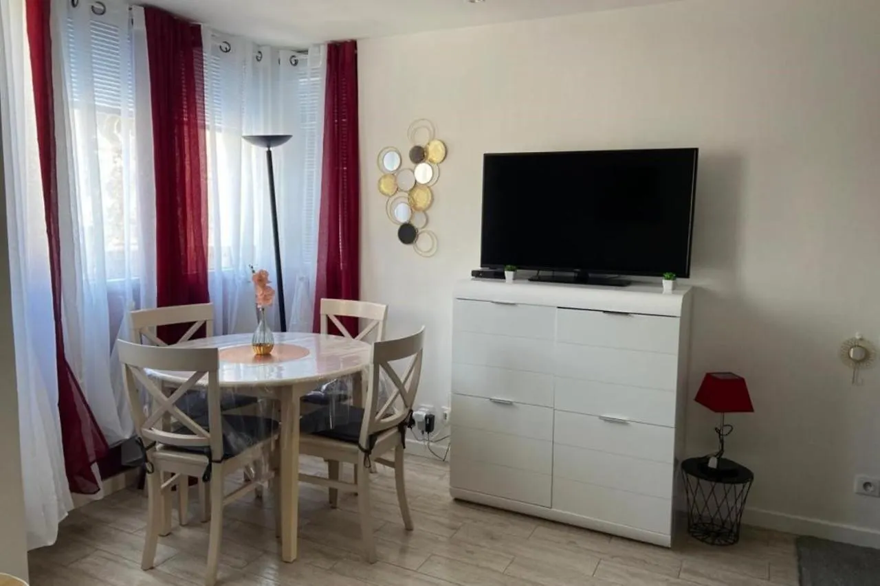 Studio At 200M From Beach Residence With Pool Cannes 0*,  France